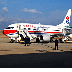 西宁机场托运航空快运业稳步发展的原因是什么？
